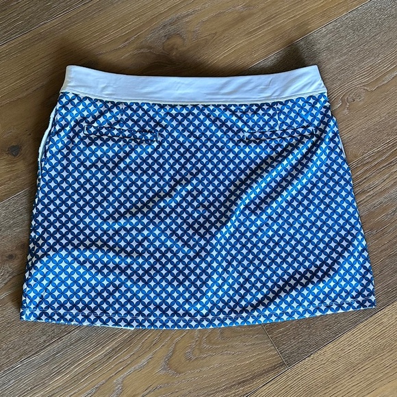 CALLAWAY Geo Floral Print Wrap Golf Skort in Brilliant White - Picture 8 of 9